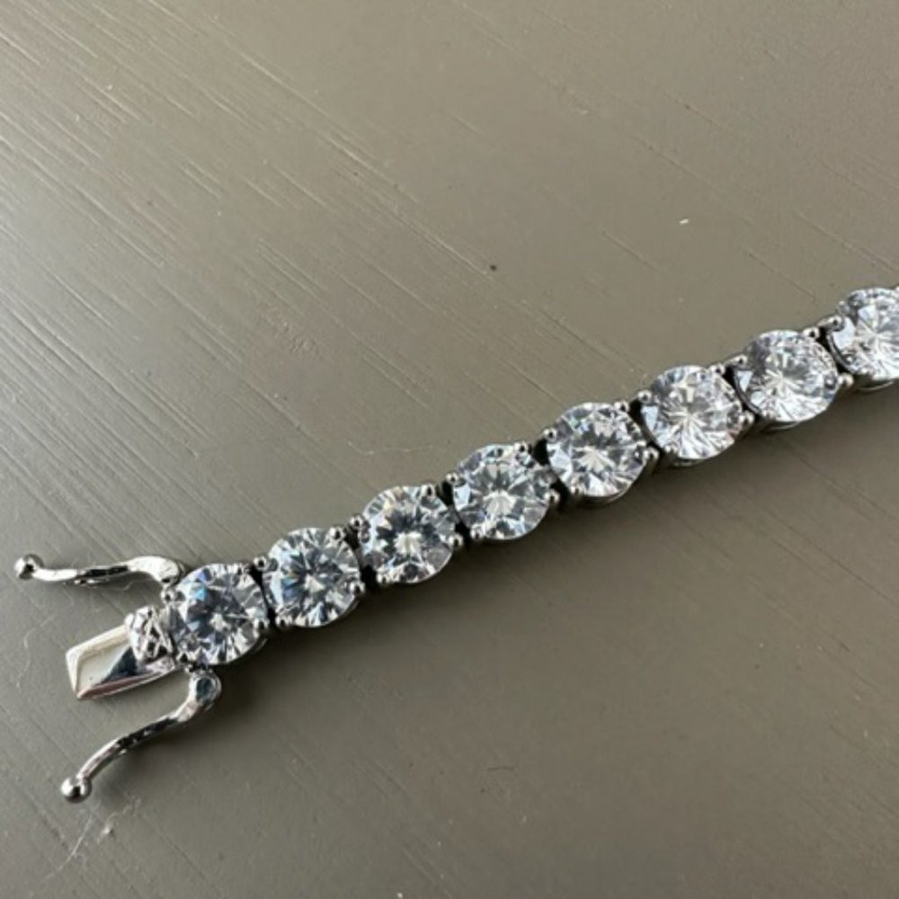 NEW 30ct Tennis Bracelet Just purchased Ring May 8, 2023 To Big - Picture 7 of 7